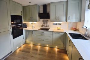 Kitchen- click for photo gallery